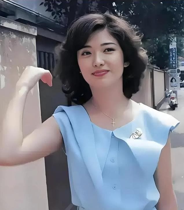 山口百惠：昭和时代的樱花女神