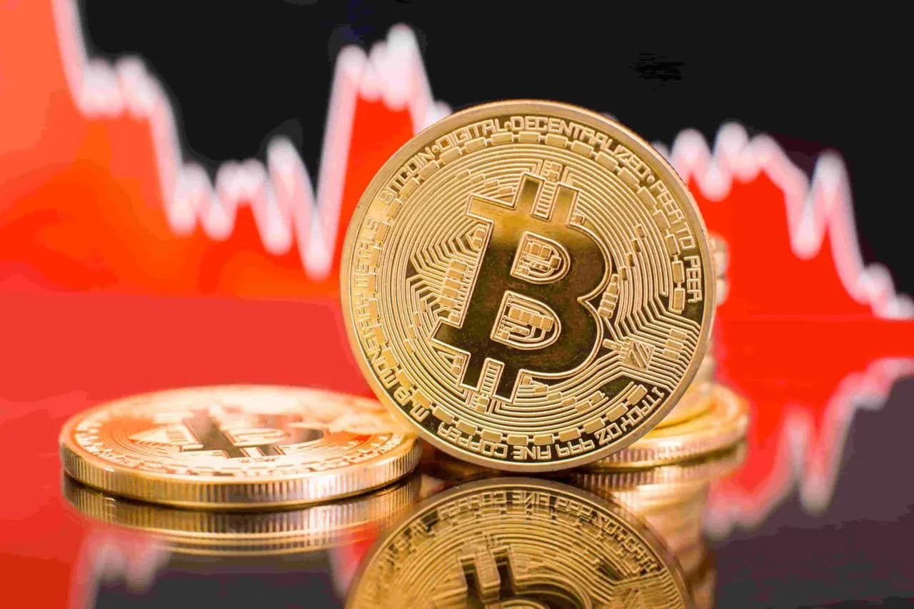 专家警告：比特币或在欺骗性反弹后迎来重大崩盘