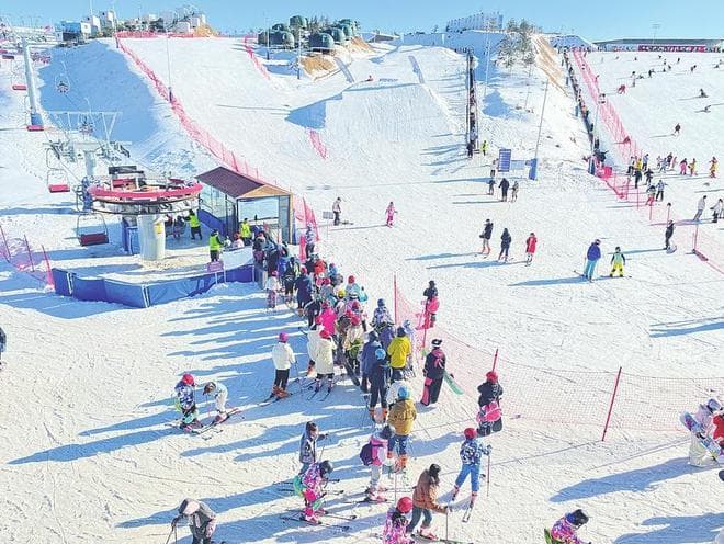 山西冬季文旅推新：冰雪温泉加民俗，打造全链条旅游