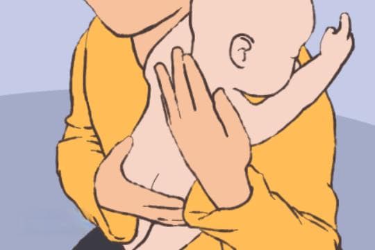 给宝宝拍嗝的正确手法和误区一览，家长们赶紧学习！