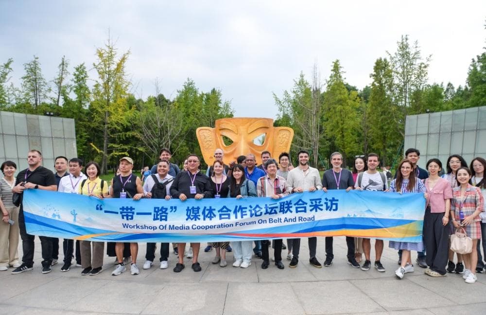 探寻古蜀文明魅力，他们走进金沙遗址博物馆