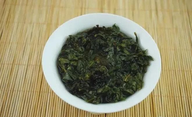 铁观音是红茶还是绿茶？一文详解铁观音的茶类归属与鉴别方法