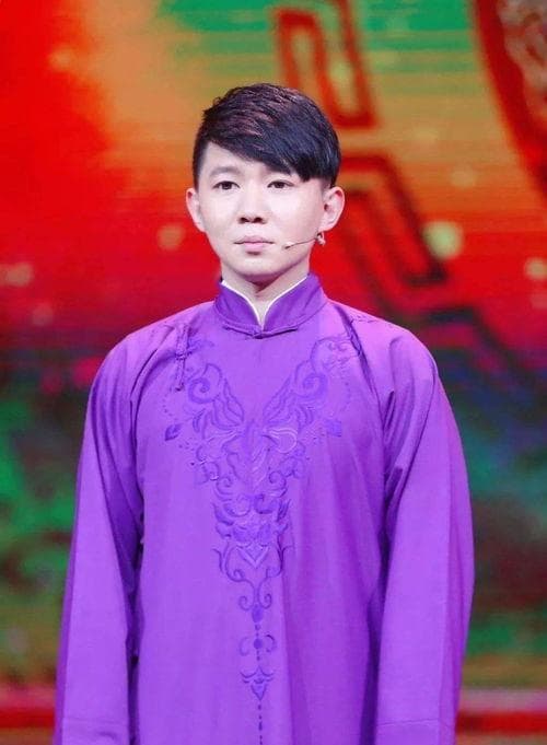 相声演员卢鑫张玉浩公开撕破脸：事件始末与行业启示