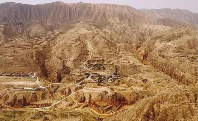 被联合国认为无药可救的黄土高原，中国死磕70年后，成效如何？