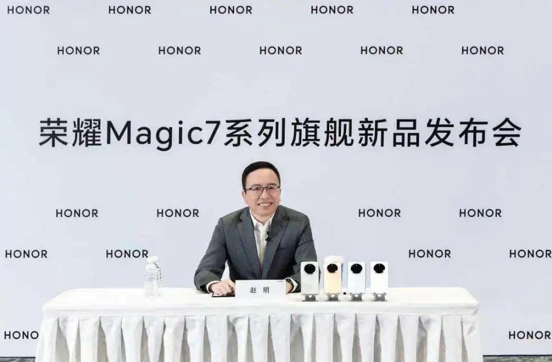 荣耀赵明离职72小时，内部员工从不解到彷徨