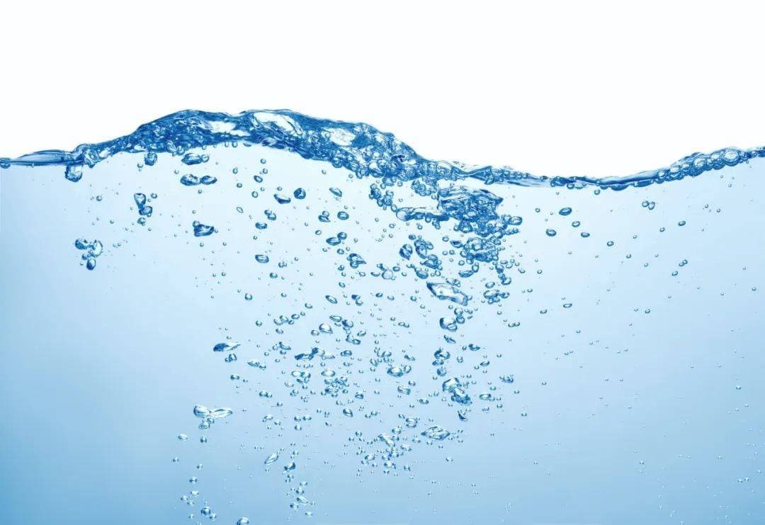 一天喝多少水合适？什么情况下需要多喝水？
