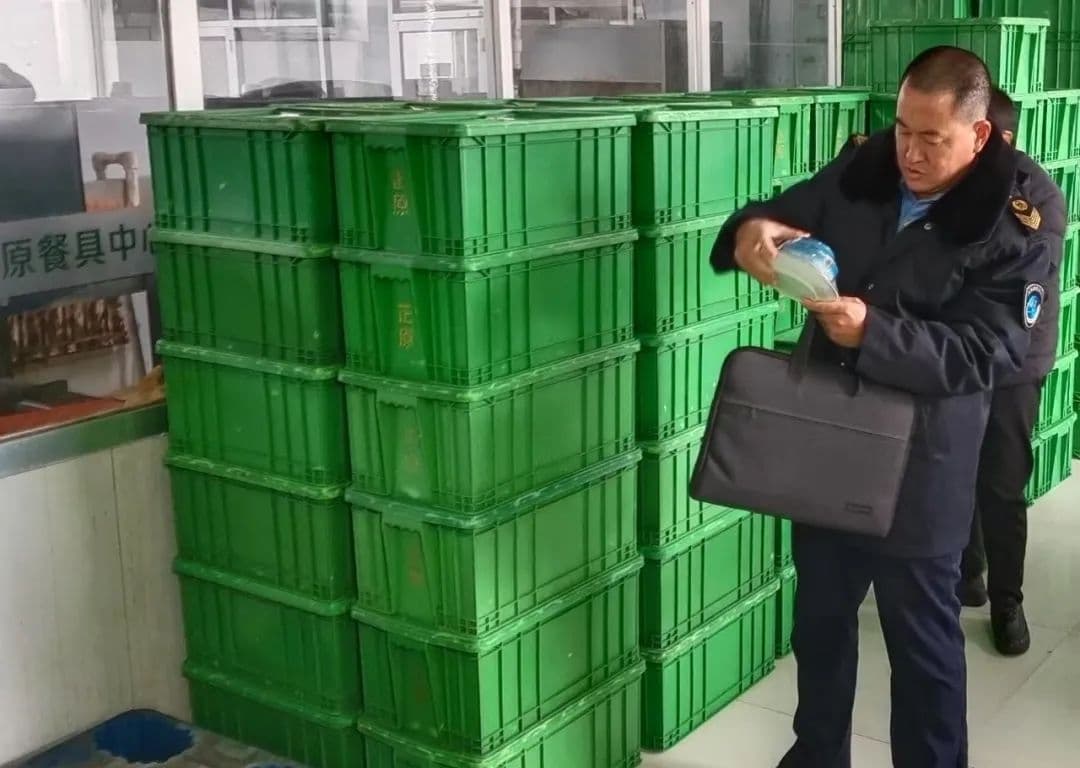 多部门联动筑牢食品安全防线：鄂尔多斯东胜区严检餐饮具消毒单位