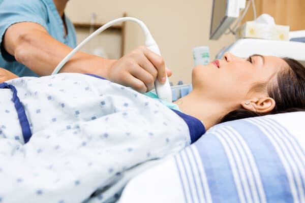 甲状腺肿块的临床检查特征