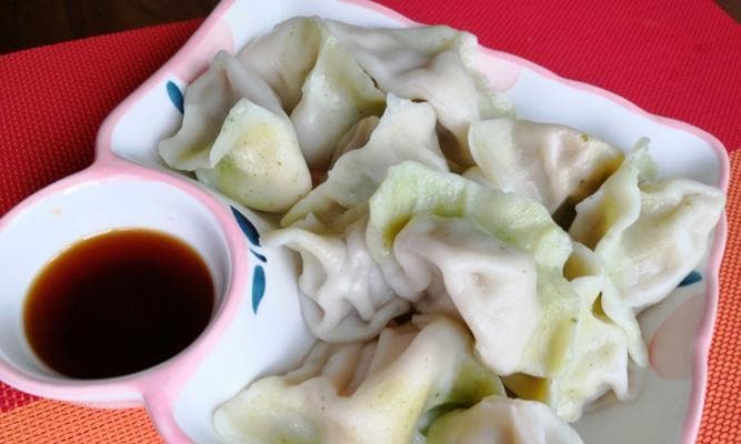 手工制作香葱猪肉水饺，让你爱上包饺子