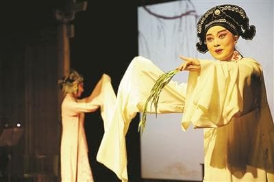 一席“宫宴”须尽欢：“演艺+餐饮”撬动国潮新消费