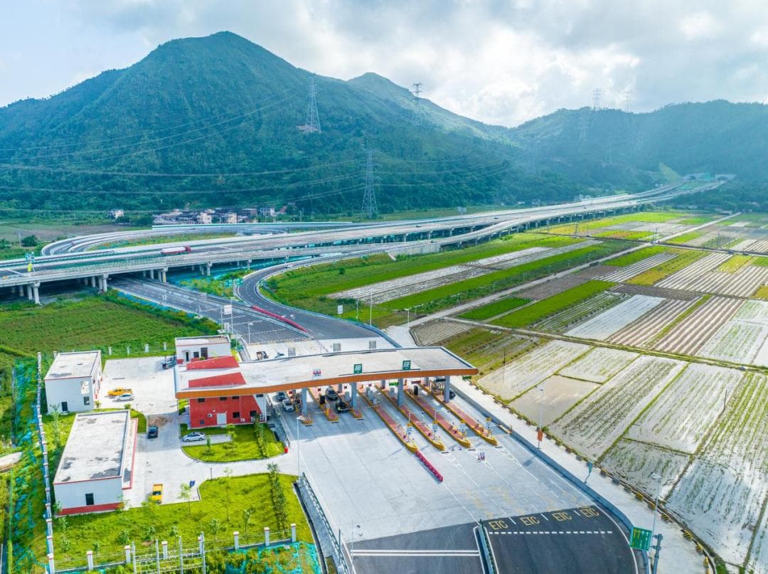 “西承东联”交通网络，高质量发展新格局——汕尾交通建设亮点回眸