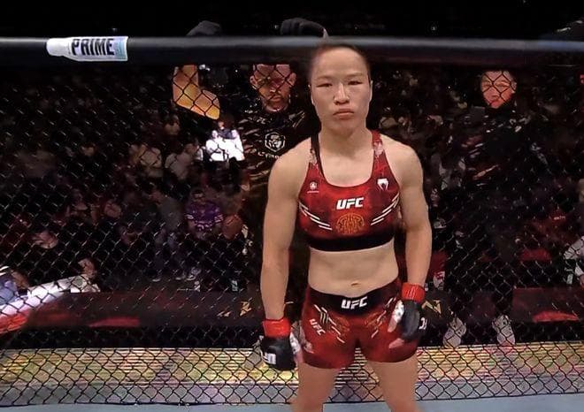 成功卫冕！张伟丽碾压击败苏亚雷斯再创历史 提前庆祝霸气