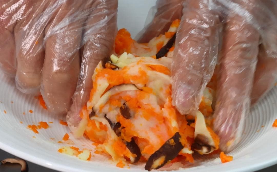 炒素蟹粉：上海本帮素菜的蟹香绝技