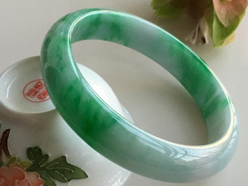 玉髓和玉哪个更值钱？