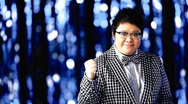 从歌坛天后，到公益路上的“大善人”，韩红的坚持令人钦佩！