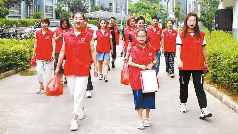 丹凤：“志愿红”架起为民服务“连心桥”