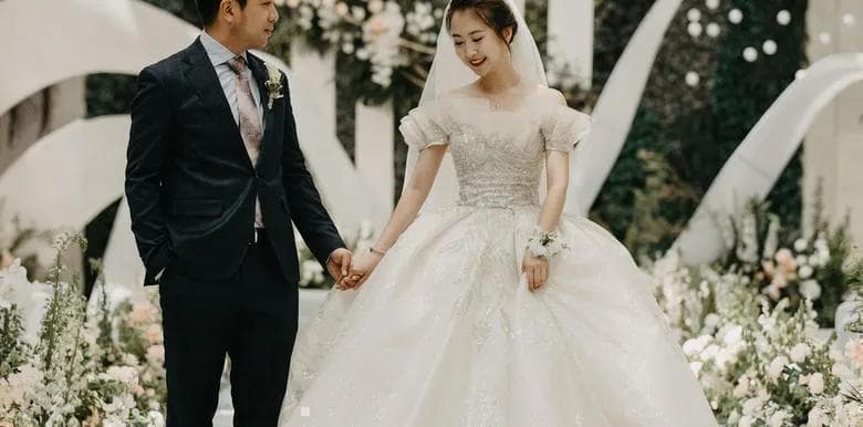 完整婚礼主持流程及司仪主持词