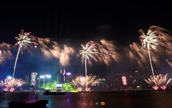 2025维港烟花汇演：12大精选观赏位置全攻略
