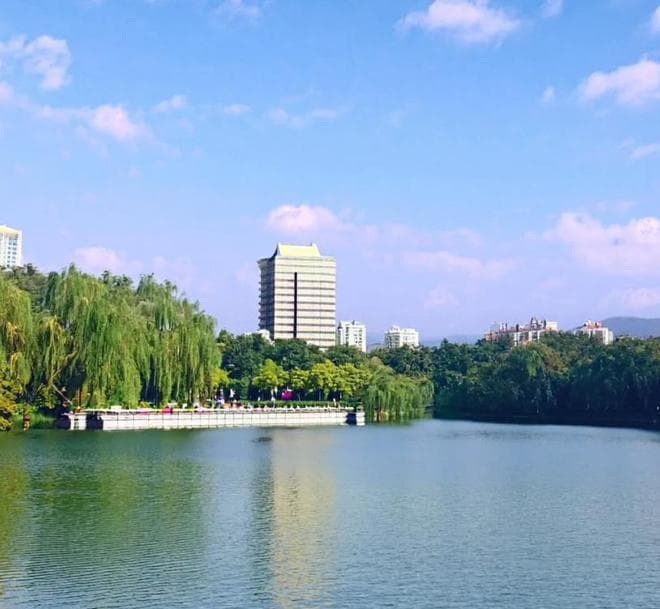 广西旅游攻略：自由行的绝美指南