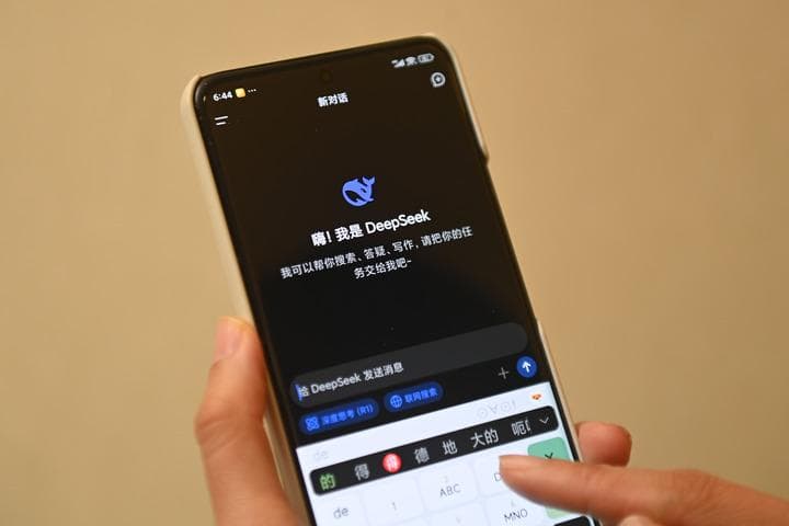 国产大模型发展按下提速键