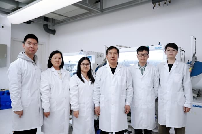 科学家开创二维金属研究新领域