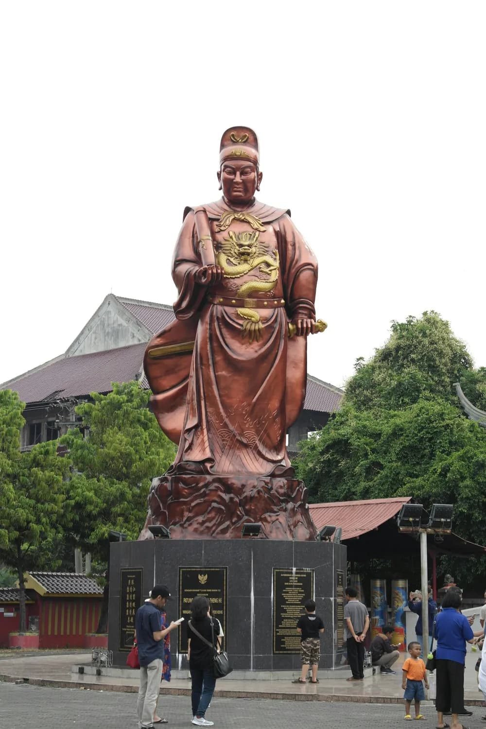 “据险控扼、拣将进取、航船合攻、通洋裕国”：郑成功的抗清方略