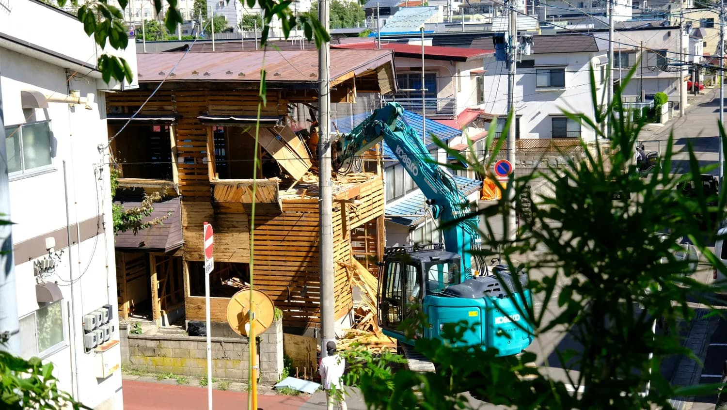 能登半岛地震：日本政府全力推进救援与重建工作