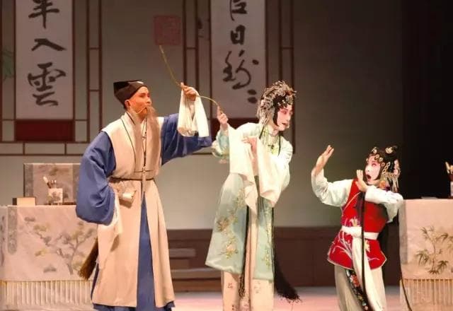 十年磨一“戏”——白先勇青春版昆曲《牡丹亭》