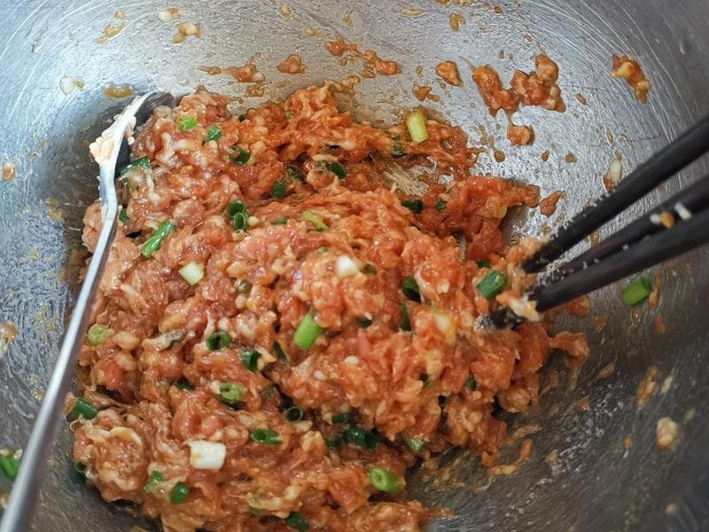广式鲜肉韭菜煎饺：经典美味的完美复刻
