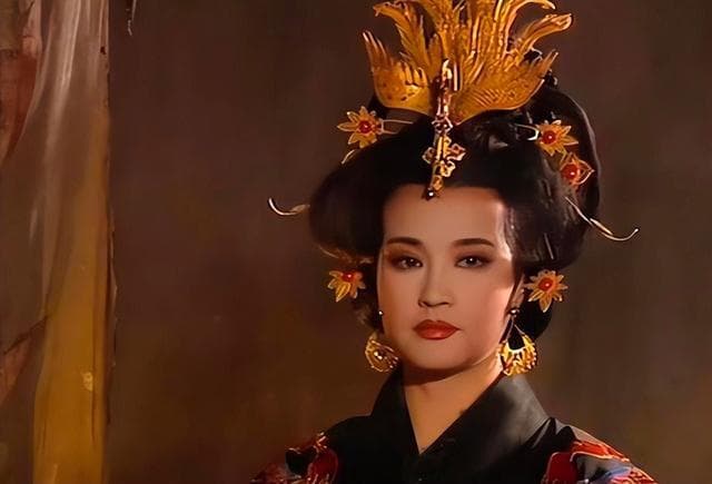 刘晓庆：74岁获终身成就奖，用乐观心态战胜人生低谷