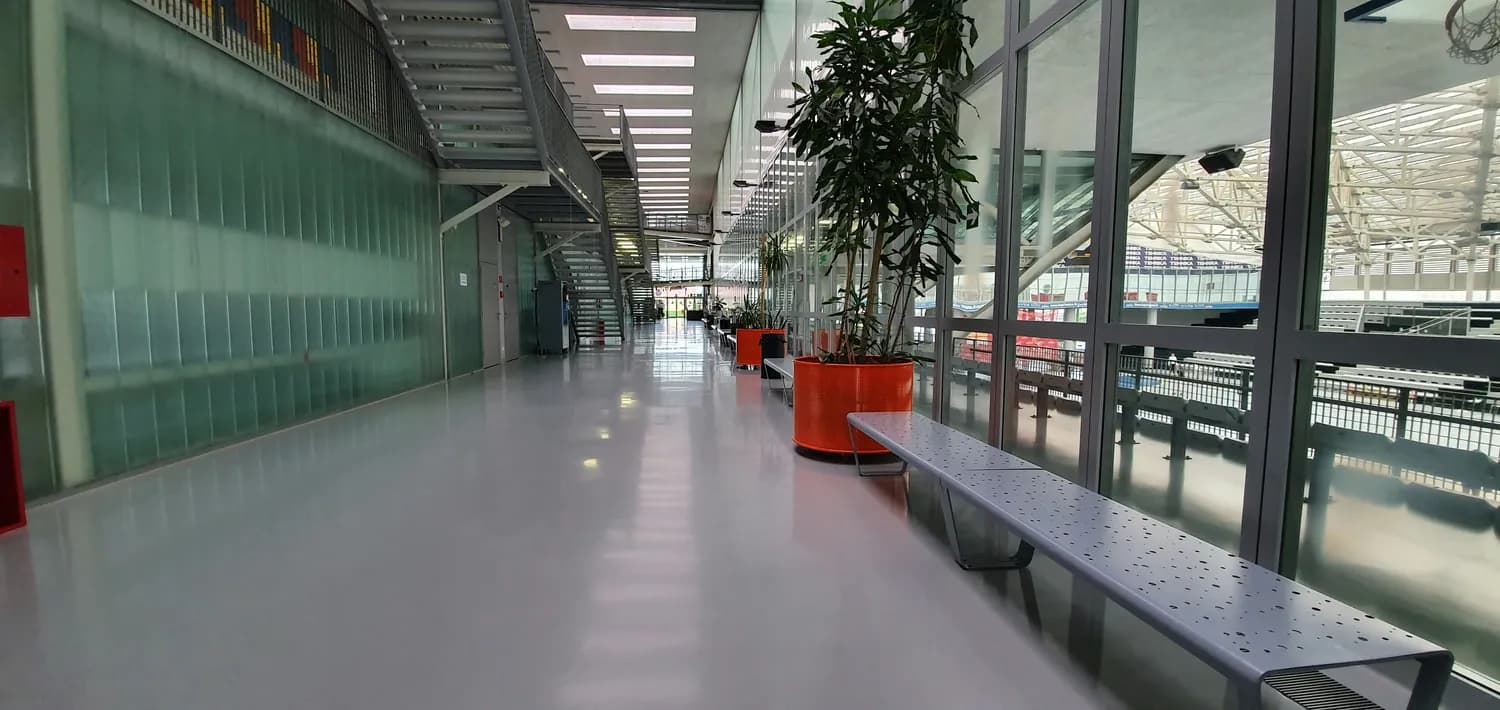 环保智能地坪漆：绿色建筑的智慧之选