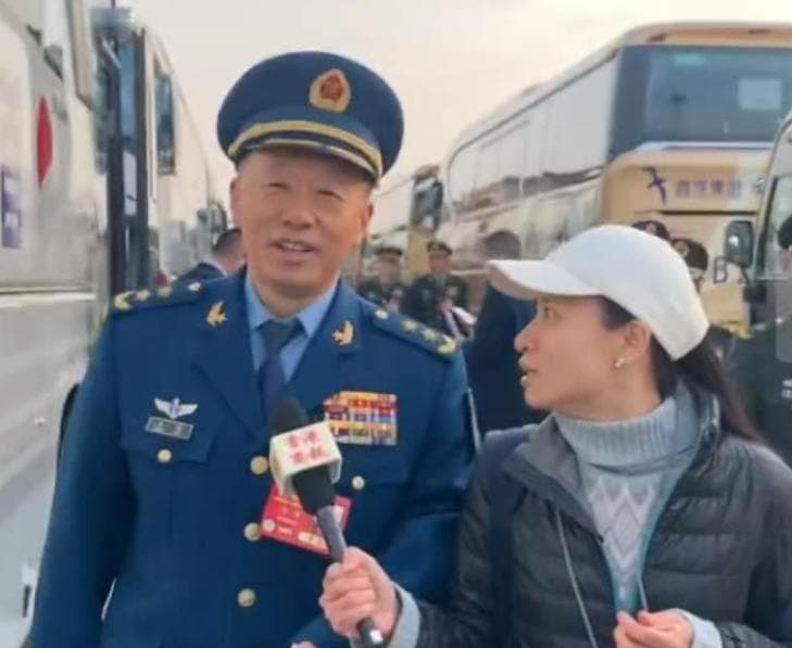 中国六代机超越西方？空军中将严谨回答