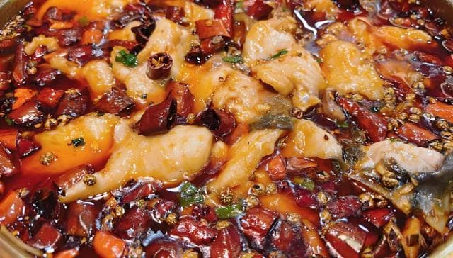 四川菜与粤菜哪个好吃？舌尖上的川粤之争，您更偏爱哪一种？