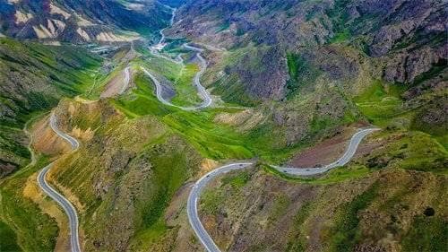 独库公路旅游：穿越天山的壮丽之旅