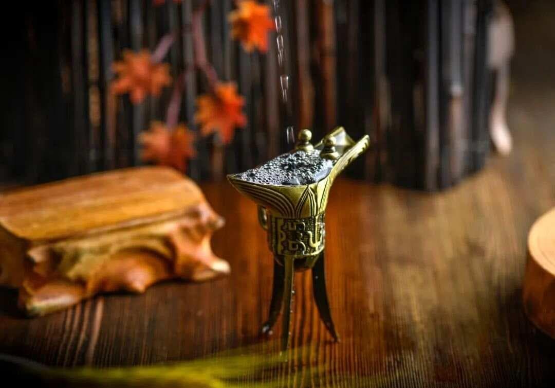 白酒破局，从“情绪价值”开始