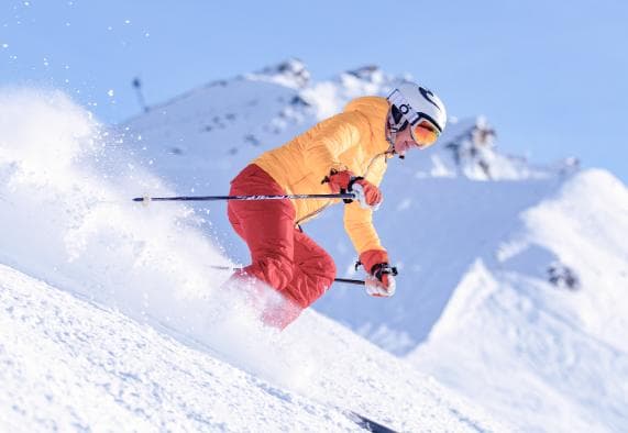 进行冰雪运动前需要做好哪些准备？雪运动上场前务必热身