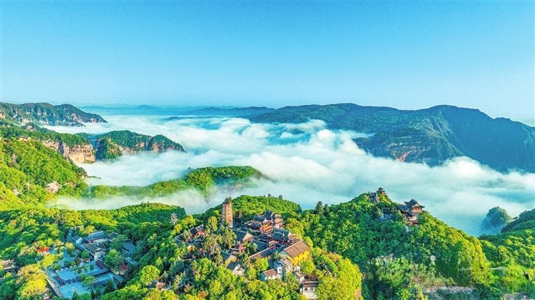 崆峒山：问道圣地的自然与人文之美