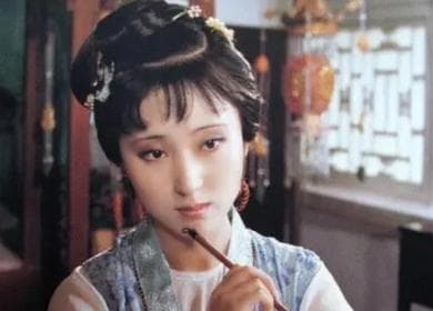 红楼梦中林黛玉有钱吗？她为什么哭穷？