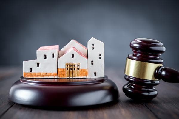 房产税的征收对居民和房地产市场的影响