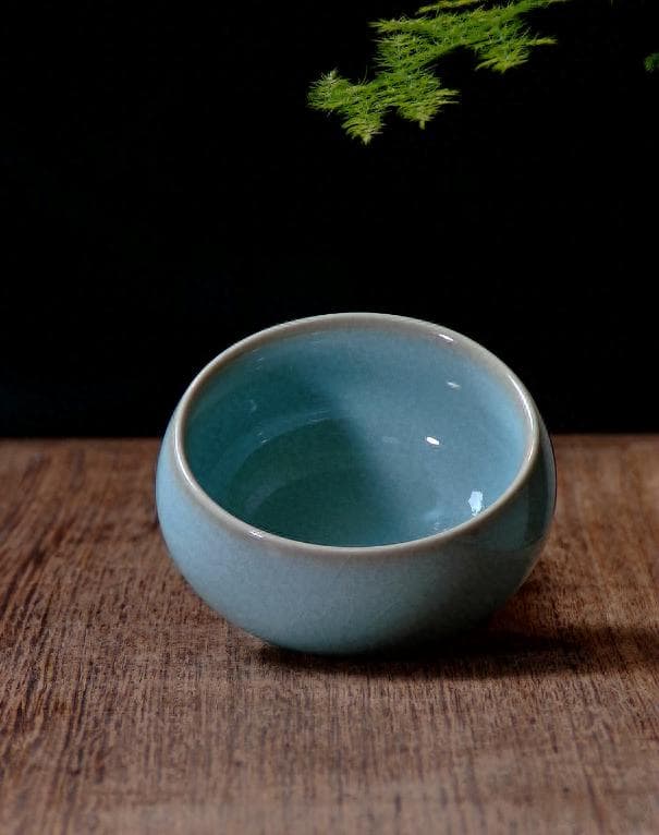 使用汝瓷茶具，如何养出好的开片？