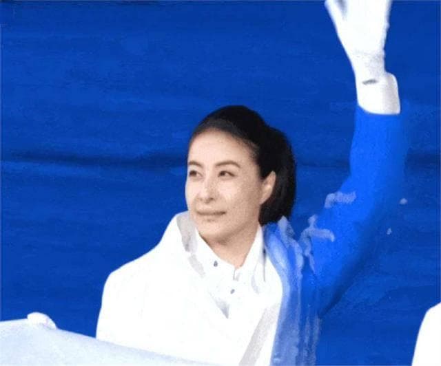 同样是霍家儿媳，郭晶晶与霍启刚妈妈，活成了豪门阔太相反的样子