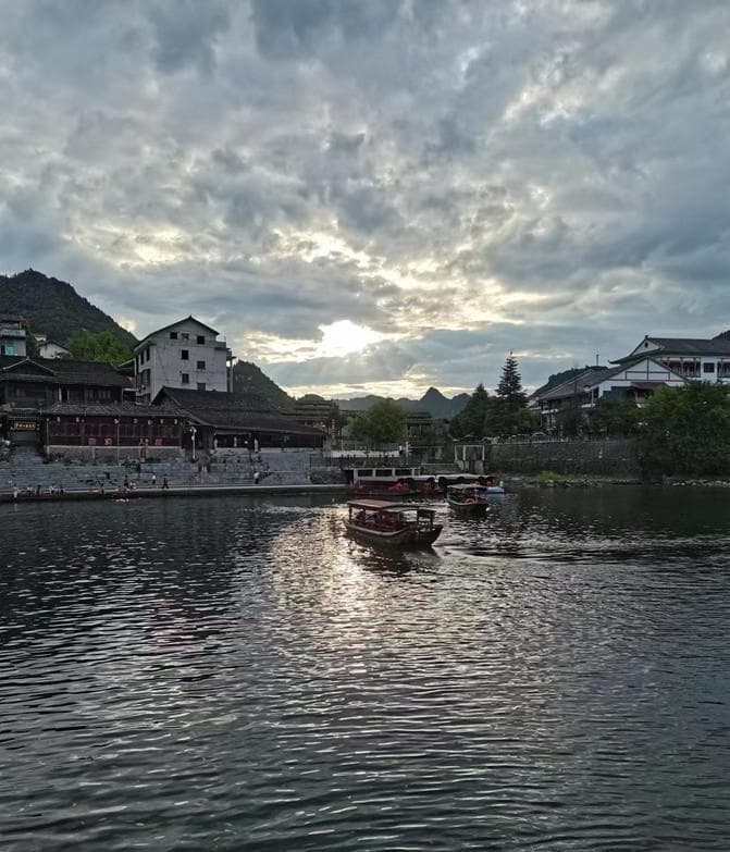 湘西茶峒古镇四日游：边城印象与三省风情