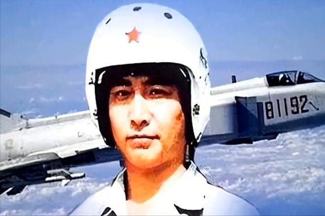 南海撞机王伟成功跳伞，为何仍牺牲了？深刻教训催生重大国家工程