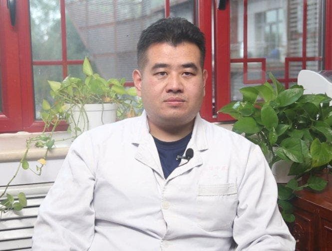 中医呼吸科教授许佳主任医生：长期咳嗽饮食上要注意什么？