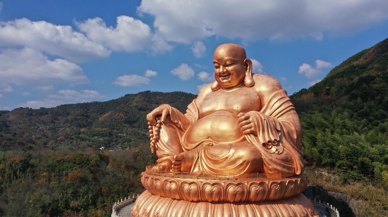 雪窦山：弥勒文化传天下