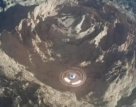 石申环形山：月球背面的古老撞击坑