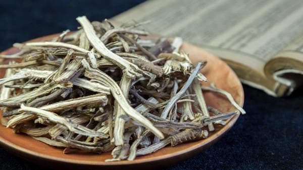 小柴胡和感冒灵可以同时服用吗  清热感冒颗粒与小柴胡颗粒能一块吃吗