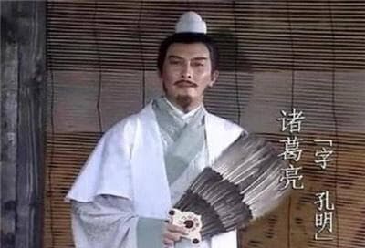 诸葛亮如何稳定蜀汉政局：恢复孙吴联盟与平定南中叛乱