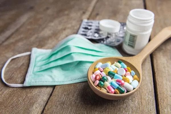 鼻塞能用哪些药物缓解