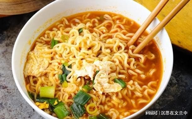 吃方便面究竟好不好？“谣言”不能在轻信了，现在告诉你实情！
